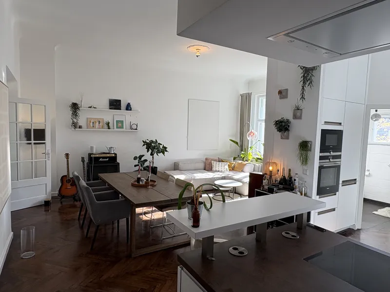 Altbau-Traum nahe Ku’damm | 132 m² | Sauna & Whirlpool — photo 1